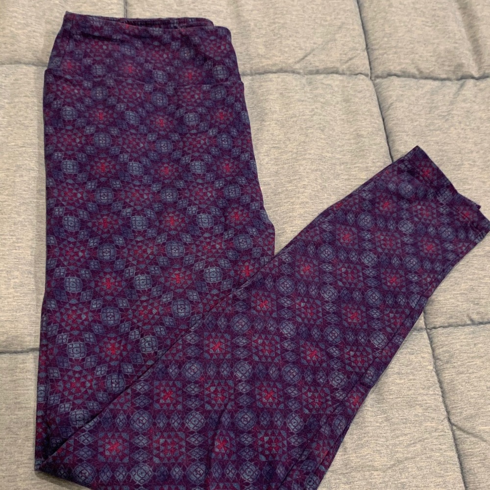 Lularoe Blue/Purple Pattern Leggings